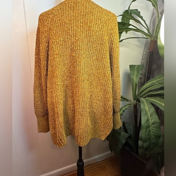 Arizona Mustard Yellow Women’s Size Small Chenille Long Sleeve Cardigan - Picture 5 of 8